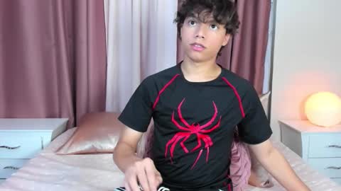 honeymoon_sariel online show from January 9, 8:58 pm