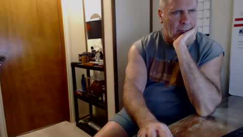 Jayson online show from July 12, 6:21 pm