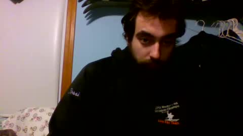 Snapshot of hornemike127 chatting on February 24, 3:33 am hornemike127 online show from February 24, 3:33 am