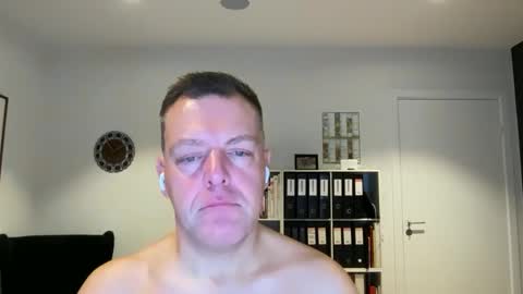 hornyas1975 online show from December 7, 12:53 am