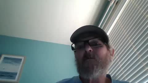 Snapshot of hornyd7711 chatting on October 5, 5:17 pm hornyd7711 online show from October 5, 5:17 pm