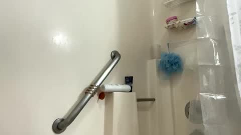 Snapshot of hornyone21x chatting on September 19, 9:58 pm hornyone21x online show from September 19, 9:58 pm