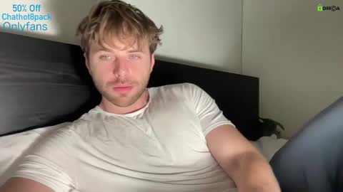 Edward aka Wolf online show from December 4, 8:40 pm