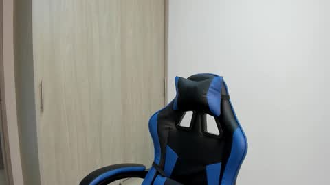 hot bad boy69 online show from February 26, 6:09 pm