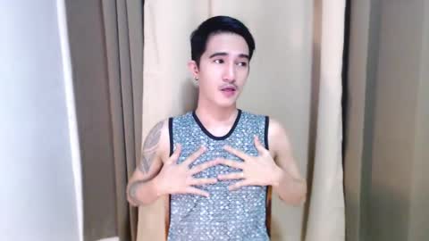 Snapshot of hot_boy2088 chatting on October 20, 1:20 am Mike online show from October 20, 1:20 am