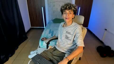 hot bunny online show from November 23, 8:14 am