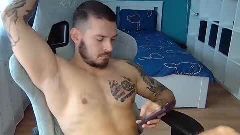 hot_cap_77 online show from November 11, 12:10 pm