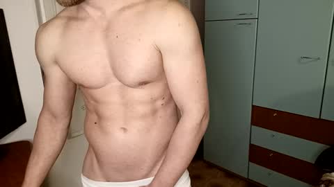 hot_italianboy online show from December 20, 5:20 pm