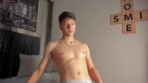 Nick online show from October 7, 8:35 pm