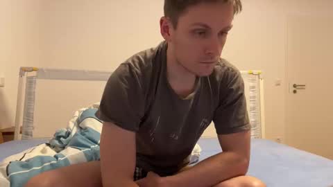 Snapshot of hotboyfeet92 chatting on January 19, 9:13 pm hotboyfeet92 online show from January 19, 9:13 pm