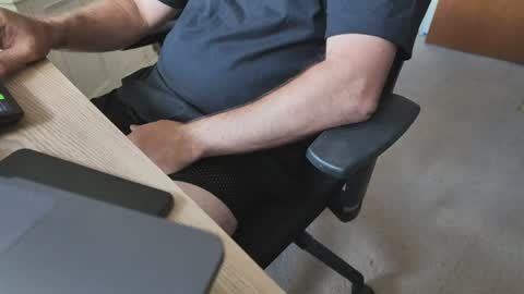 HotDadInShower online show from July 27, 8:32 am