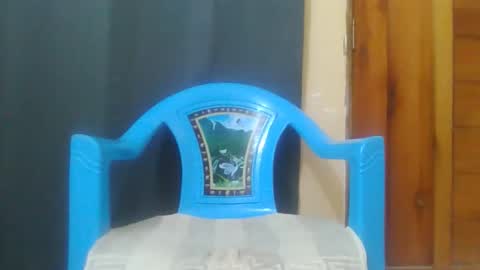 Snapshot of hotguyy001 chatting on October 20, 7:23 am hotguyy001 online show from October 20, 7:23 am