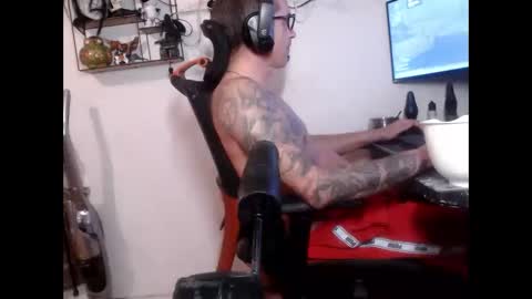 hotkinkytat online show from February 24, 1:35 am