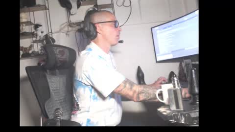 hotkinkytat online show from April 12, 9:27 pm