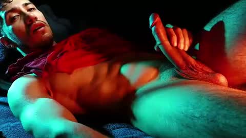 Hotlatinking online show from June 19, 8:13 pm
