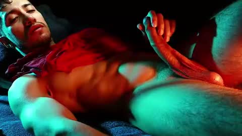 Hotlatinking online show from June 20, 9:31 pm