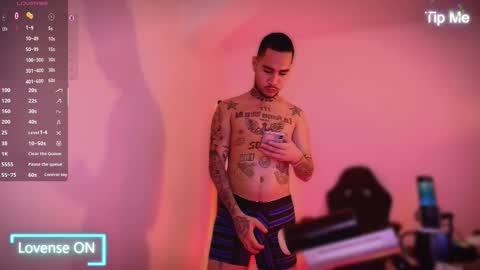 HoTLatinoX20CM online show from March 3, 11:06 am