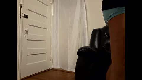 hotrox6942 online show from April 1, 1:07 am