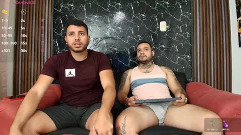 hott_asses online show from February 18, 1:10 am