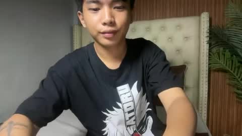 hottestloues online show from June 24, 1:19 am