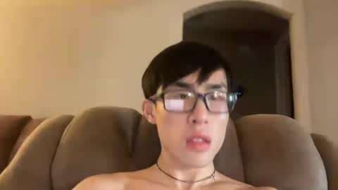 hottiewithabody101 online show from July 28, 9:14 pm