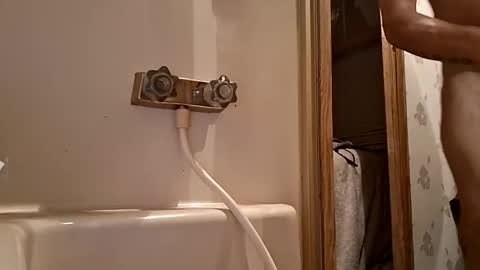 houndmefromhell online show from November 9, 11:36 am