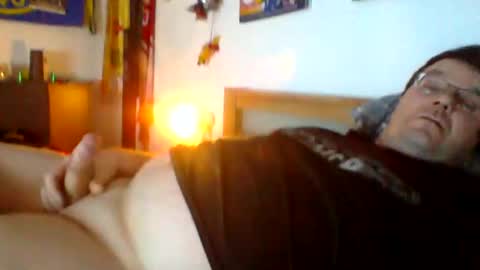 hubschmid12 online show from February 11, 9:56 pm