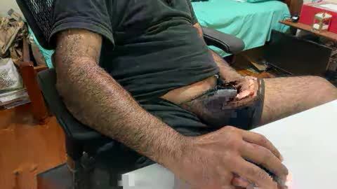 HunkyLover online show from March 4, 9:49 am