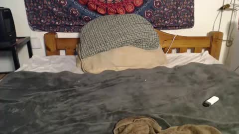 hugswit84 online show from October 28, 11:23 am