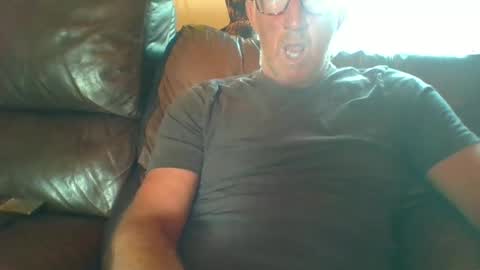 hung69foryou online show from July 16, 11:39 am