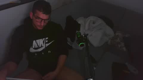 LittleDevilXo1999 online show from December 19, 7:11 pm