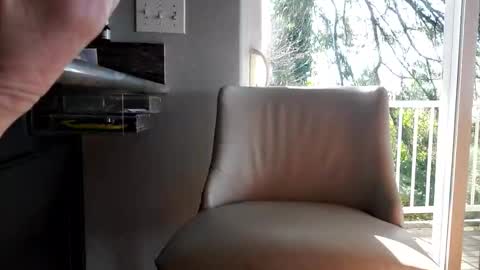 hungryluver online show from March 5, 6:01 pm