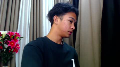 hunk_edward online show from July 20, 6:21 pm