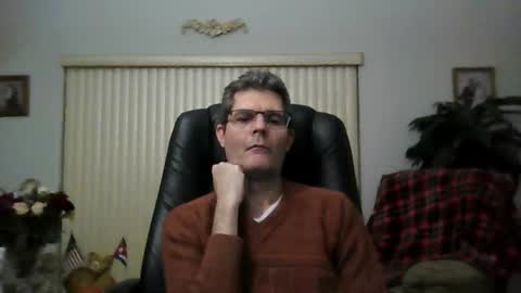 hunkmasclefad458 online show from July 19, 5:24 am