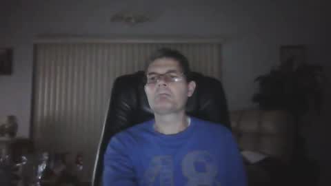 hunkmasclefad458 online show from April 12, 2:59 am