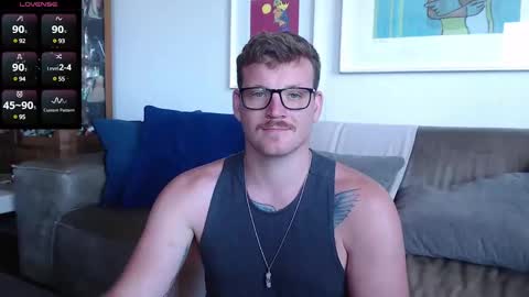 Snapshot of hunky_arthur chatting on January 8, 11:43 am Hunky  Arthur online show from January 8, 11:43 am