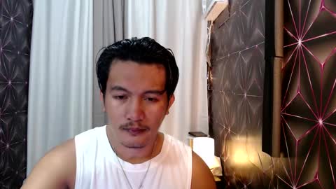 hunkylloyd online show from January 29, 11:41 am