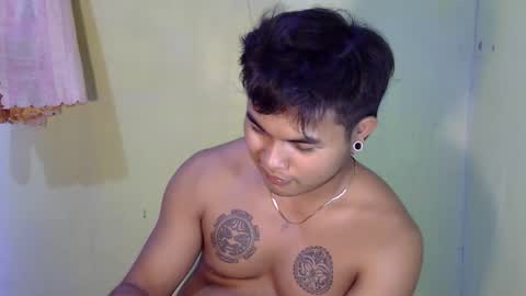 hunkyzeus online show from October 25, 5:03 pm