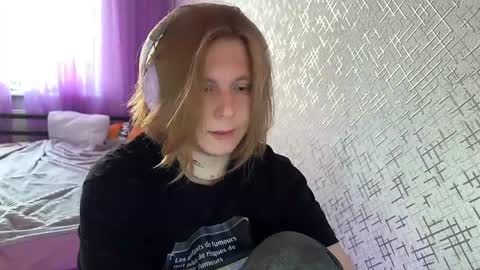 hurtqqq online show from June 9, 5:03 pm