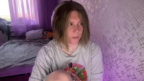hurtqqq online show from June 8, 1:28 am