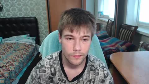 Tom online show from April 10, 10:44 am