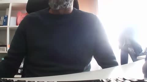 Hyperpau online show from December 22, 2:47 pm