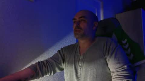 MiMi online show from February 16, 8:18 pm