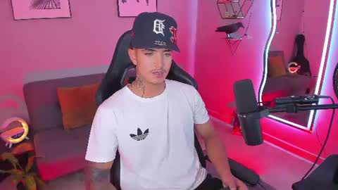 Light online show from July 23, 2:31 am