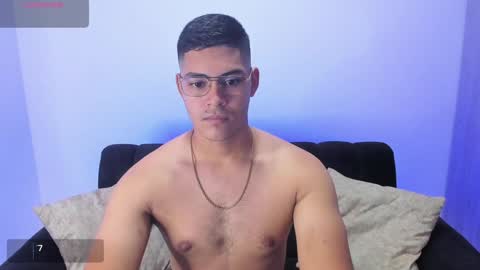 Dylan  independent model  online show from January 28, 2:10 pm