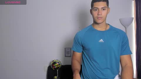 Dylan  independent model  online show from March 11, 1:40 pm