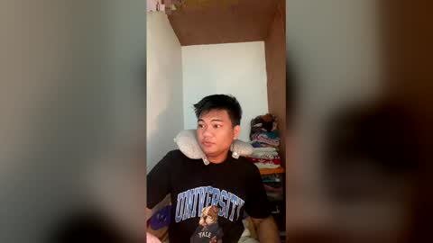 iamjanmar online show from March 6, 3:14 am