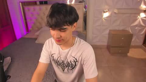 iamjuanjoc online show from June 3, 3:41 am