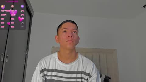 Juliiiiian online show from February 10, 11:04 am