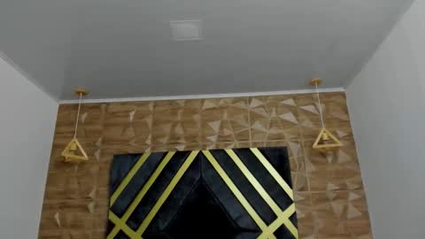 IAN CASTILLO online show from March 27, 11:11 am